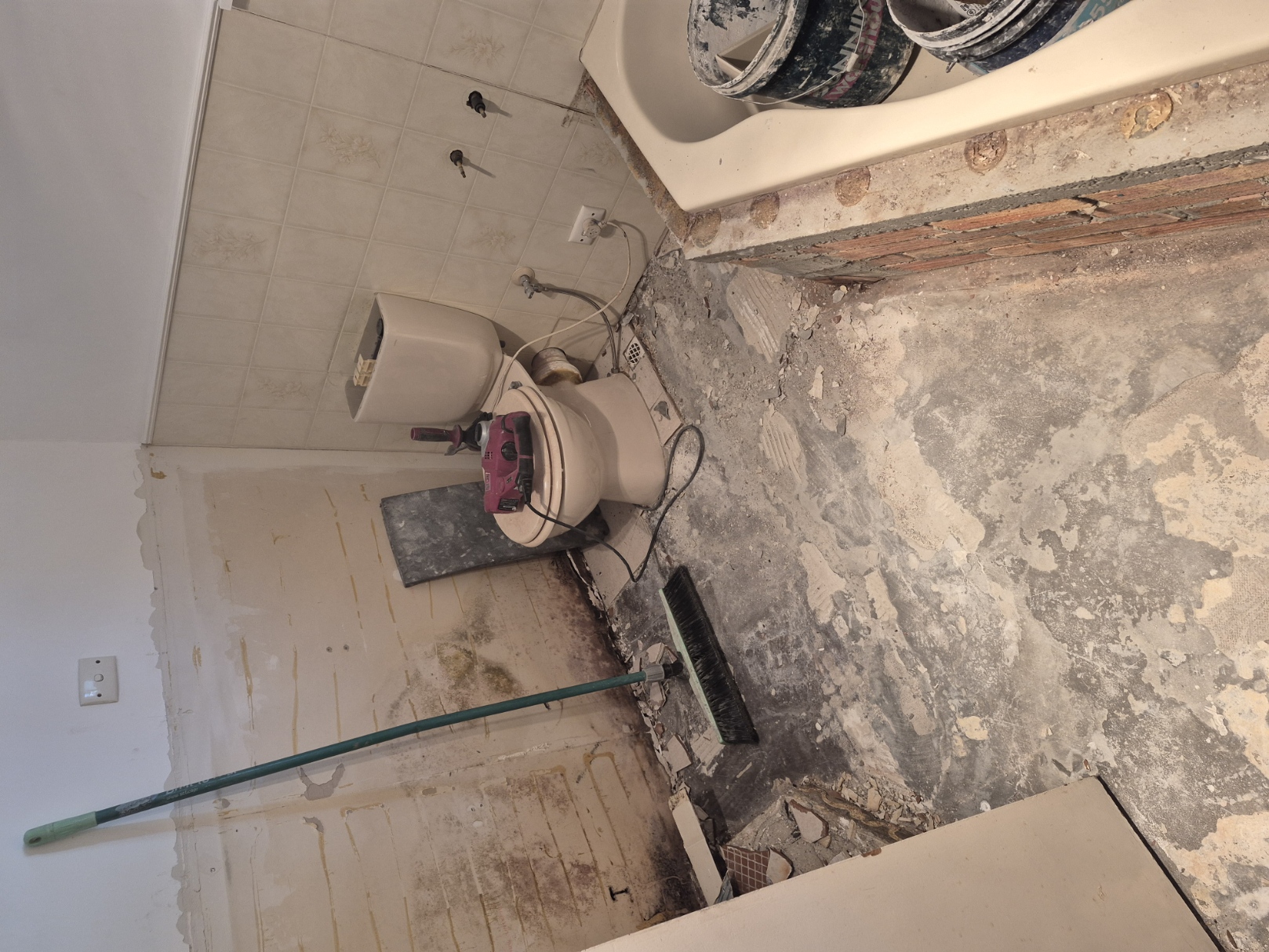 Complete bathroom build, Bunbury before renovation